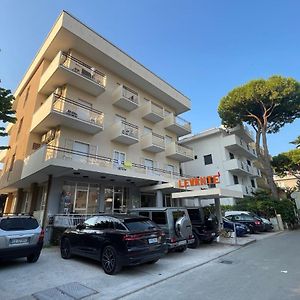 Hotel Levante Riccione a pochi passi dal mare